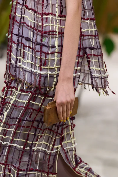 Look 2